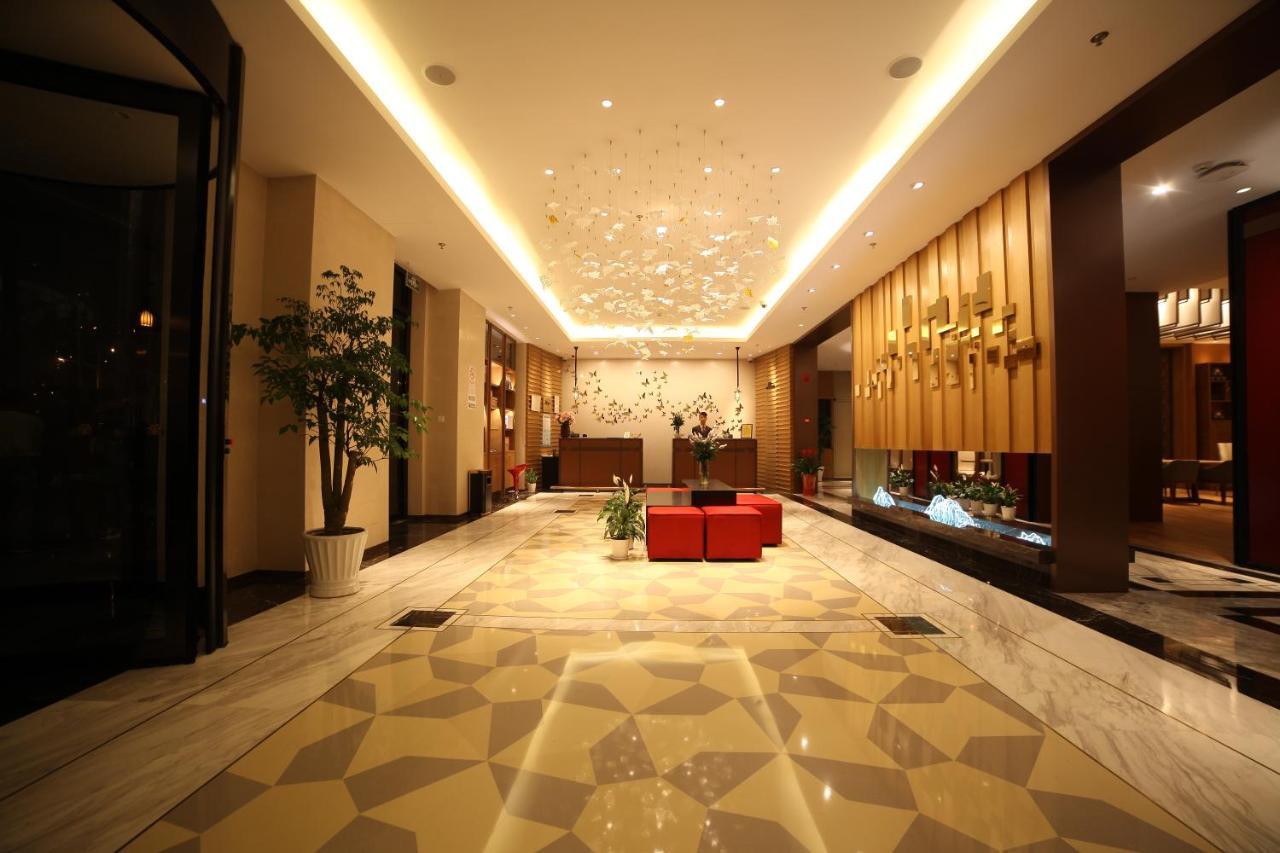 Metropolo Jinjiang Hotels Shanghai Hongqiao National Exhibition Center Стая снимка